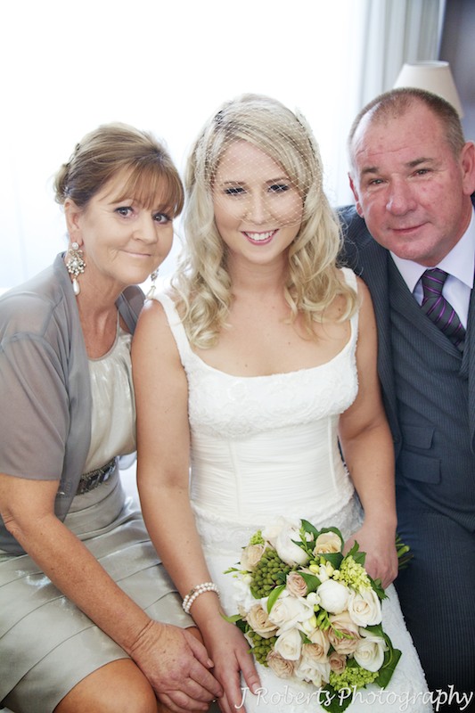 Bride with parents before the wedding - wedding photography sydney
